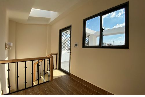 Bán nhà đường Phan Văn Trị, Bình Thạnh, 5.8 x 7m, 3Lầu. Nhà đẹp
