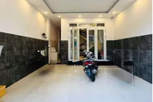 Bán nhà hẻm 6m, Phạm Văn Đồng, Bình Thạnh, 83 m² (4.5m x 18m)