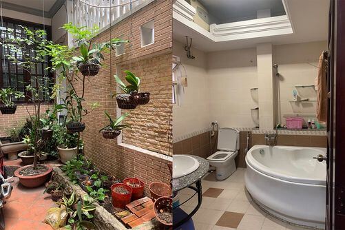 Bán nhà biệt thự phố, đường Phan Đăng Lưu ngay Trung tâm, 106m² 5 Tầng