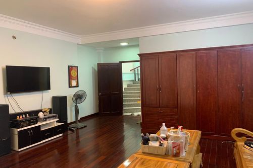 Bán nhà biệt thự phố, đường Phan Đăng Lưu ngay Trung tâm, 106m² 5 Tầng