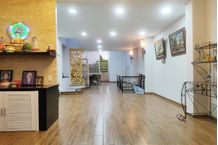 Bán nhà Hồ Văn Huê Phú Nhuận, hẻm 11m, 5 Tầng BTCT, 81.3m² (4.6 x 18m)