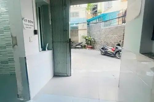 Bán nhà Phan Xích Long P. 1 Phú Nhuận, 3 Tầng đúc, 4.3m x 8m, 6 phòng