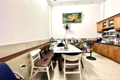 Bán nhà Phan Đăng Lưu Phú Nhuận, Xe hơi, 5 Tầng 7 phòng ngủ, 51.7m²