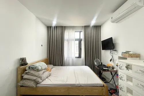 Bán nhà hẻm xe hơi, 1014/ Cách Mạng Tháng Tám, Tân Bình - 4.4m x 10m