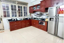 Bán nhà hẻm 8m, Lương Thế Vinh, Tân Phú, 62 m² (4m x 16m), 4 tầng